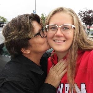 Meet your Posher, Linda